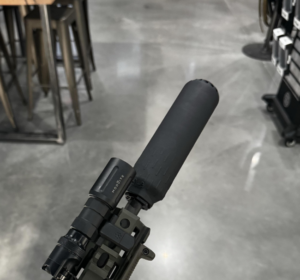 HuxWrx Flow 556 Ti Suppressor with QD Flash Hider